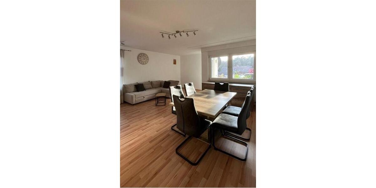 Etagenwohnung Homburg - 2 Zimmer, 80 m&sup2;, 680&euro; | Angebot:25925402