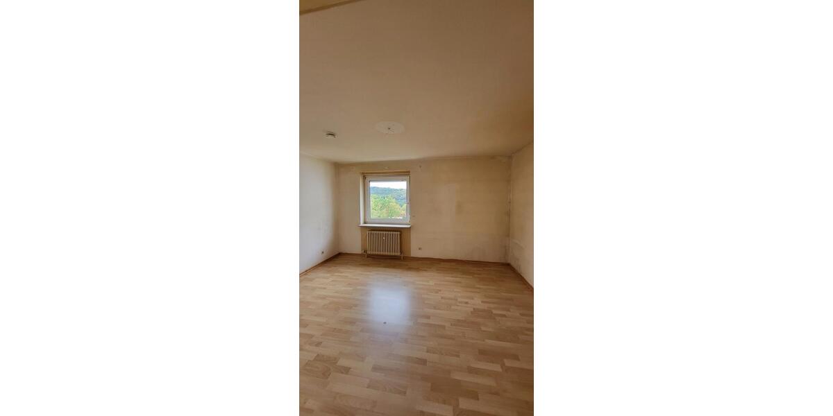 Etagenwohnung Saarbrücken Dudweiler - 3 Zimmer, 80 m&sup2;, 125.000&euro; | Angebot:27260864