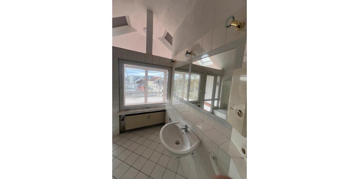 Dachgeschoßwohnung Völklingen - 3 Zimmer, 110 m&sup2;, 950&euro; | Angebot:25589315