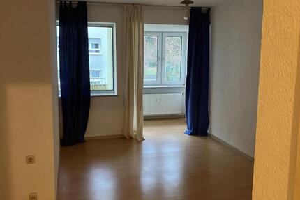 Wohnung Saarbrücken Eschberg - 1 Zimmer, 33 m&sup2;, 350&euro; | Angebot:25931485