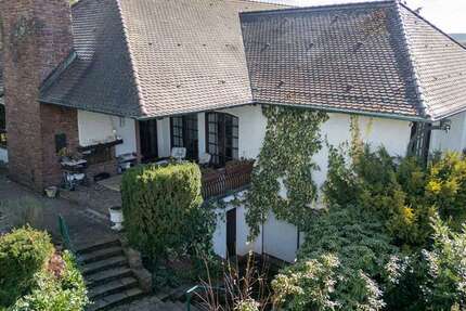 Haus Schmelz - 7 Zimmer, 343 m&sup2;, 690.000&euro; | Angebot:25995807