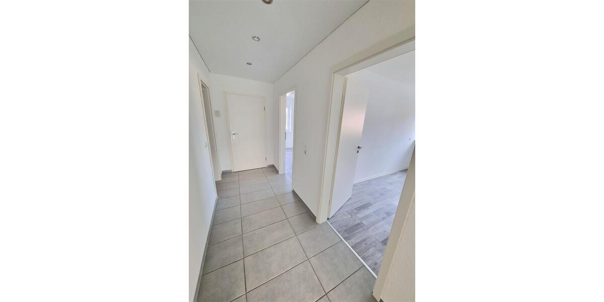 Dachgeschoßwohnung Sankt Ingbert - 3 Zimmer, 72 m&sup2;, 800&euro; | Angebot:25755078