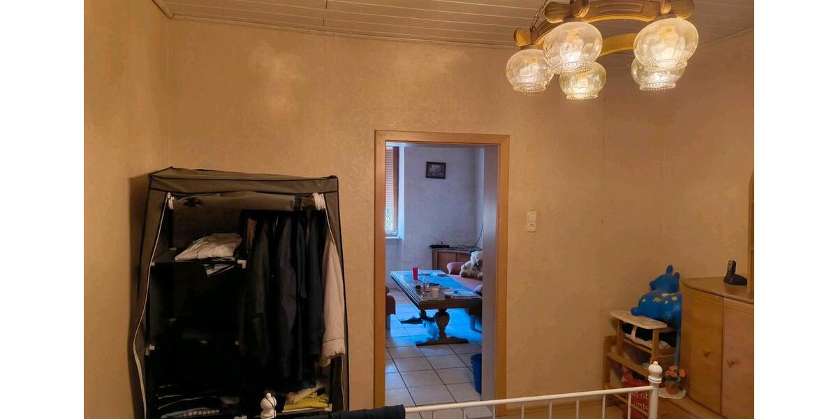 Doppelhaushälfte Wadgassen - 6 Zimmer, 100 m&sup2;, 84.000&euro; | Angebot:26248689