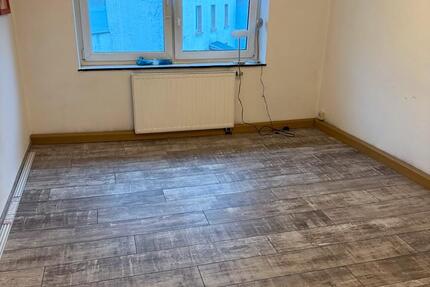 Haus Rehlingen-Siersburg Siersburg - 11 Zimmer, 270 m&sup2;, 2.000&euro; | Angebot:25765789