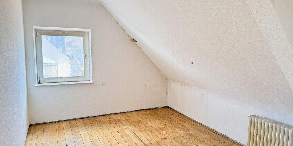 Doppelhaushälfte Saarlouis - 8 Zimmer, 125 m&sup2;, 329.000&euro; | Angebot:25728475