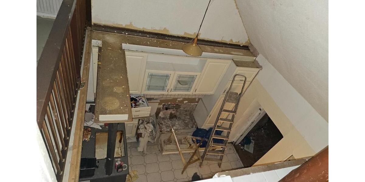 Einfamilienhaus Lebach - 7 Zimmer, 218 m&sup2;, 220.000&euro; | Angebot:25794314