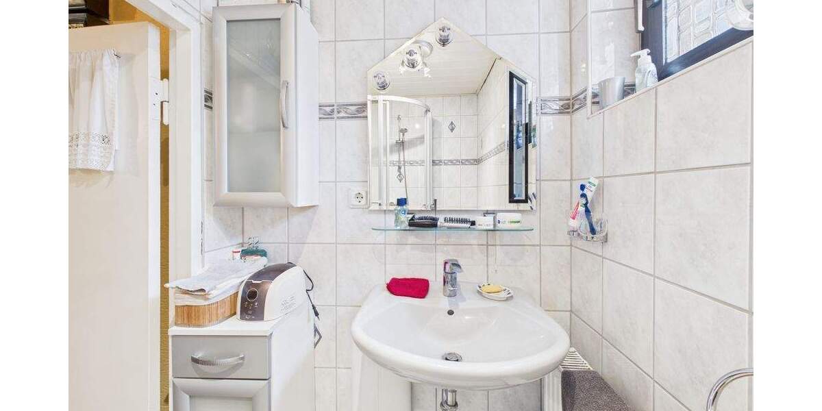 Einfamilienhaus Quierschied - 4 Zimmer, 87 m&sup2;, 155.000&euro; | Angebot:25687890