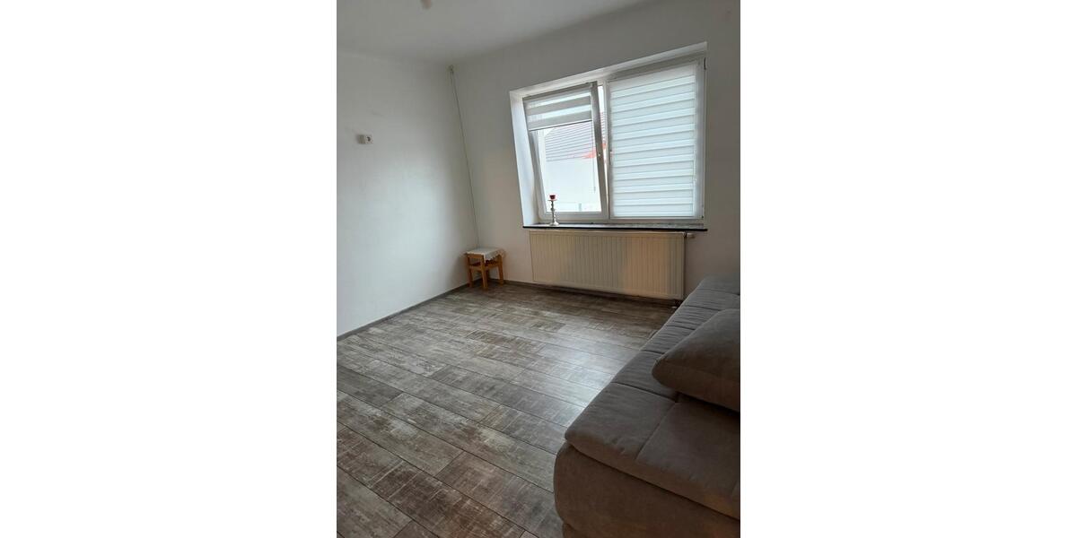 Einfamilienhaus Rehlingen-Siersburg Siersburg - 11 Zimmer, 270 m&sup2;, 2.000&euro; | Angebot:25765789