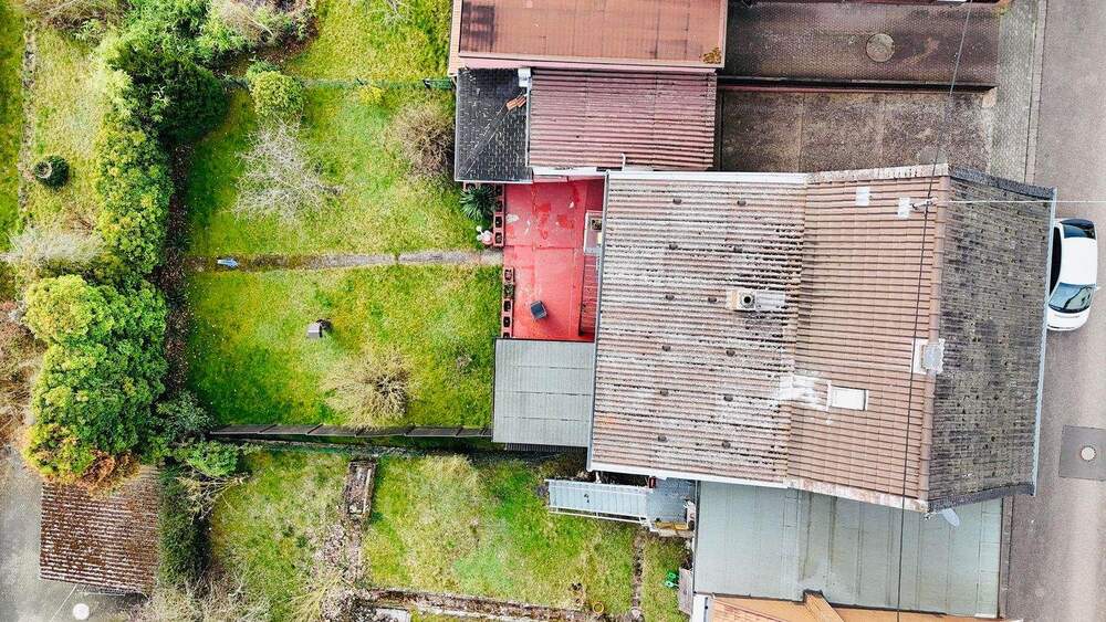 Einfamilienhaus Saarbrücken Dudweiler - 6 Zimmer, 115 m&sup2;, 125.000&euro; | Angebot:25801874