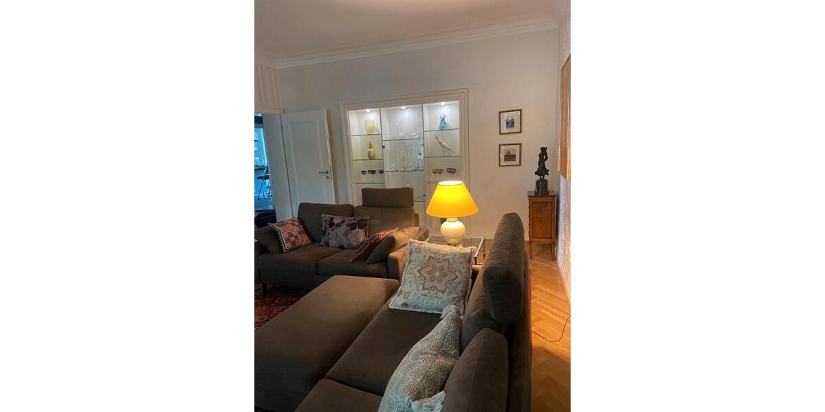 Villa Völklingen - 10 Zimmer, 252 m&sup2;, 548.000&euro; | Angebot:24673381