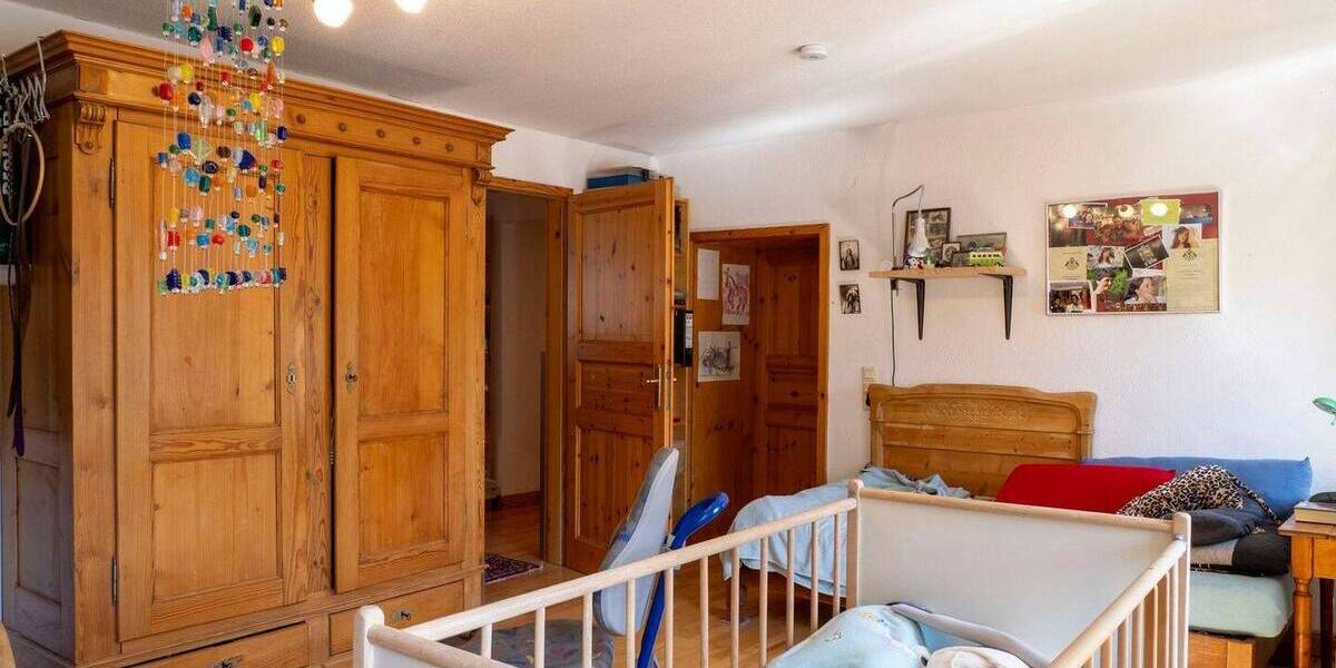 Mehrfamilienhaus, Wohnhaus Blieskastel Breitfurt - 7 Zimmer, 241 m&sup2;, 299.000&euro; | Angebot:25667229