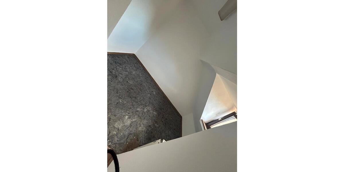 Dachgeschoßwohnung Sankt Ingbert - 3 Zimmer, 55 m&sup2;, 385&euro; | Angebot:24710708