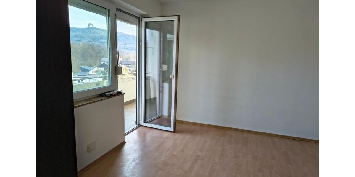 Etagenwohnung Saarlouis - 5 Zimmer, 110 m&sup2;, 180.000&euro; | Angebot:25898709
