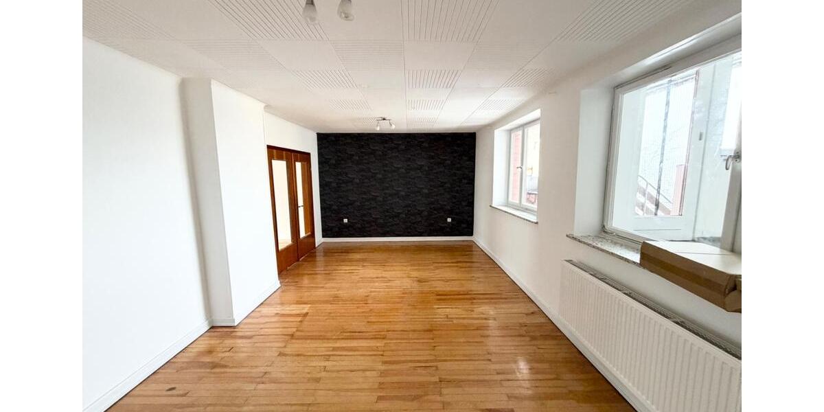 Doppelhaushälfte Wallerfangen - 7 Zimmer, 150 m&sup2;, 1.050&euro; | Angebot:25886369
