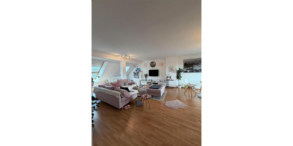 Etagenwohnung Saarbrücken Dudweiler - 3 Zimmer, 96 m&sup2;, 750&euro; | Angebot:26285232