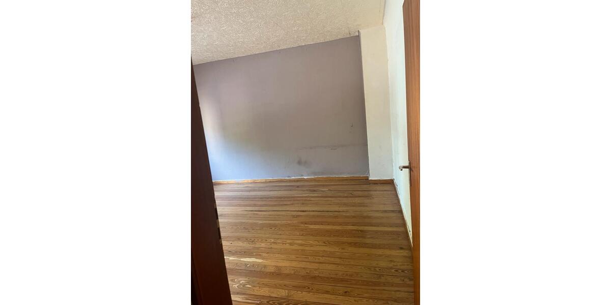 Einfamilienhaus Völklingen - 17 Zimmer, 320 m&sup2;, 365.000&euro; | Angebot:25655087