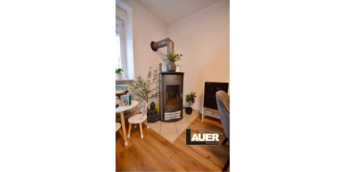 Einfamilienhaus Saarbrücken Altenkessel - 6 Zimmer, 144 m&sup2;, 245.000&euro; | Angebot:25729526