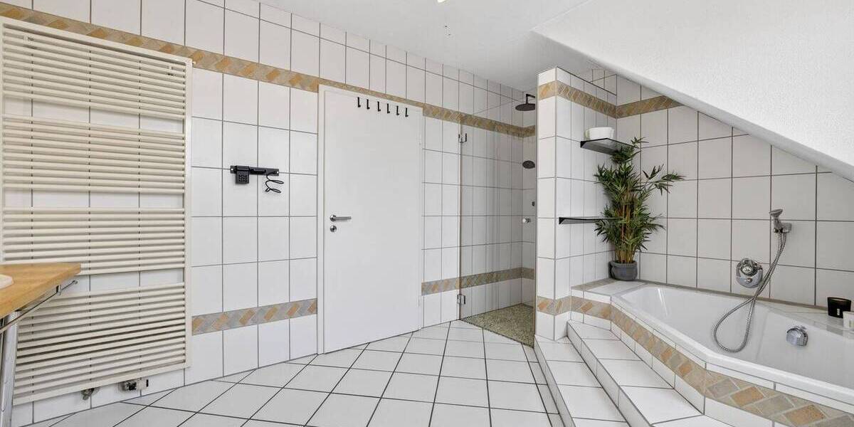 Mehrfamilienhaus, Wohnhaus Püttlingen - 8 Zimmer, 325 m&sup2;, 594.000&euro; | Angebot:26410266