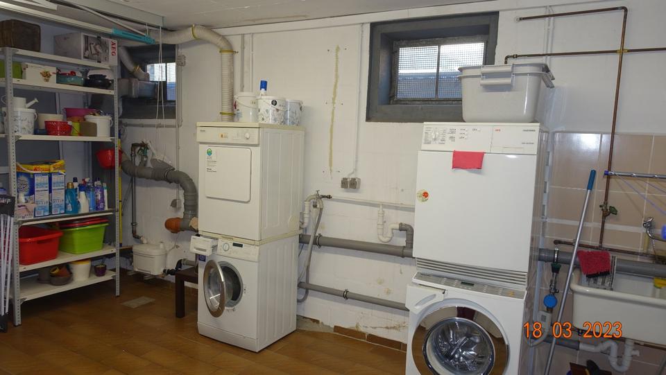 Dachgeschoßwohnung Saarbrücken West - 3 Zimmer, 83 m&sup2;, 570&euro; | Angebot:26630201