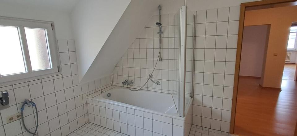 Dachgeschoßwohnung Zweibrücken - 3 Zimmer, 75 m&sup2;, 650&euro; | Angebot:22842014