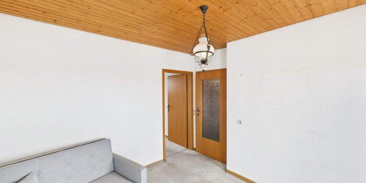 Einfamilienhaus Saarlouis Fraulautern - 7 Zimmer, 158 m&sup2;, 229.000&euro; | Angebot:25799581