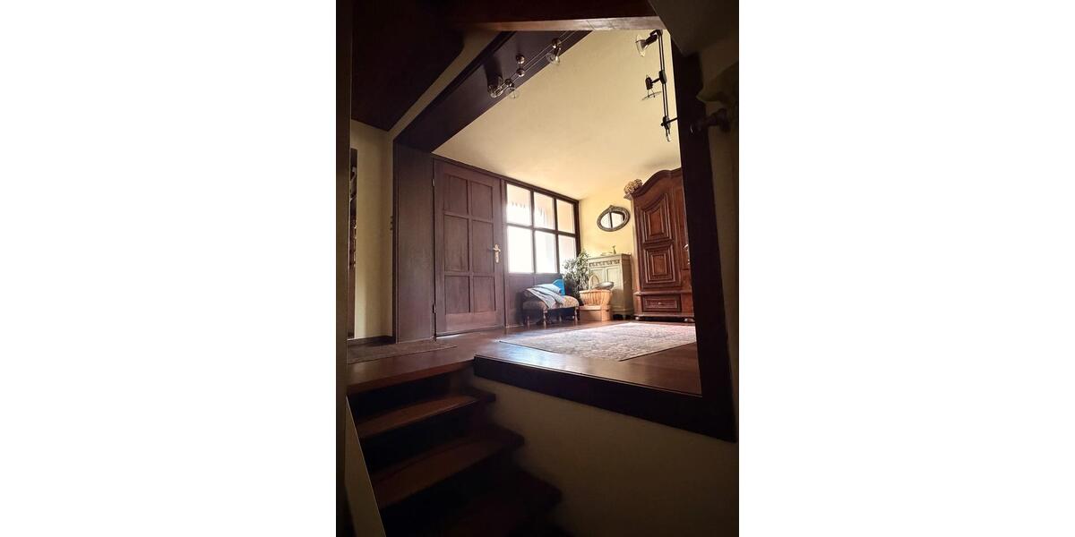 Einfamilienhaus Zweibrücken - 6 Zimmer, 263 m&sup2;, 420.000&euro; | Angebot:25998831