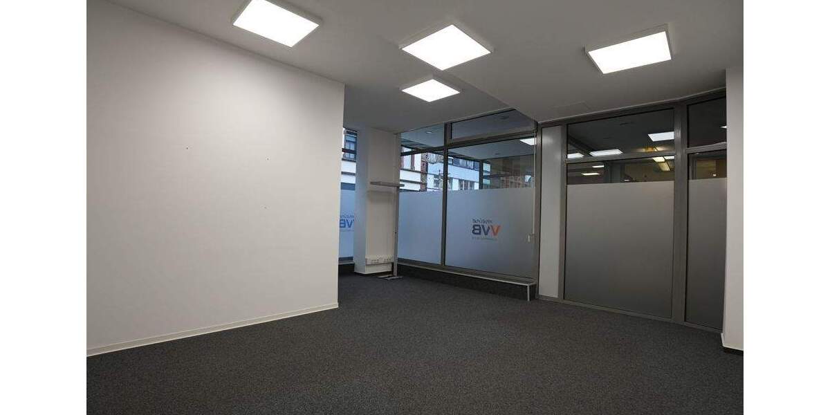 Etagenwohnung Saarlouis - 3 Zimmer, 150 m&sup2;, 1.500&euro; | Angebot:25737747