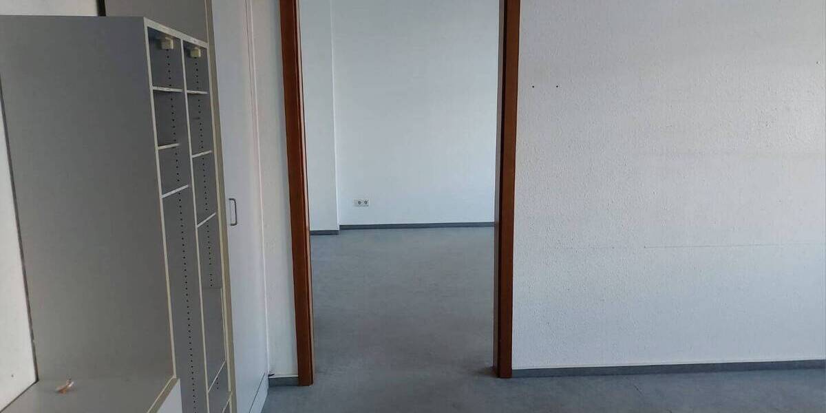 Gewerbeobjekt Saarbrücken St Johann - 5 Zimmer, 120 m&sup2;, 990&euro; | Angebot:26501573