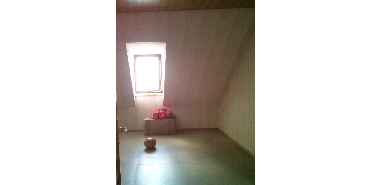 Reihenmittelhaus Sulzbach/Saar Sulzbach - 5 Zimmer, 130 m&sup2;, 105.000&euro; | Angebot:26036723