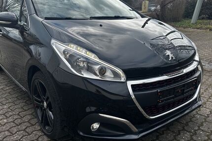 Peugeot 208 142.000 km 7.990 &euro; Saarlouis 66740