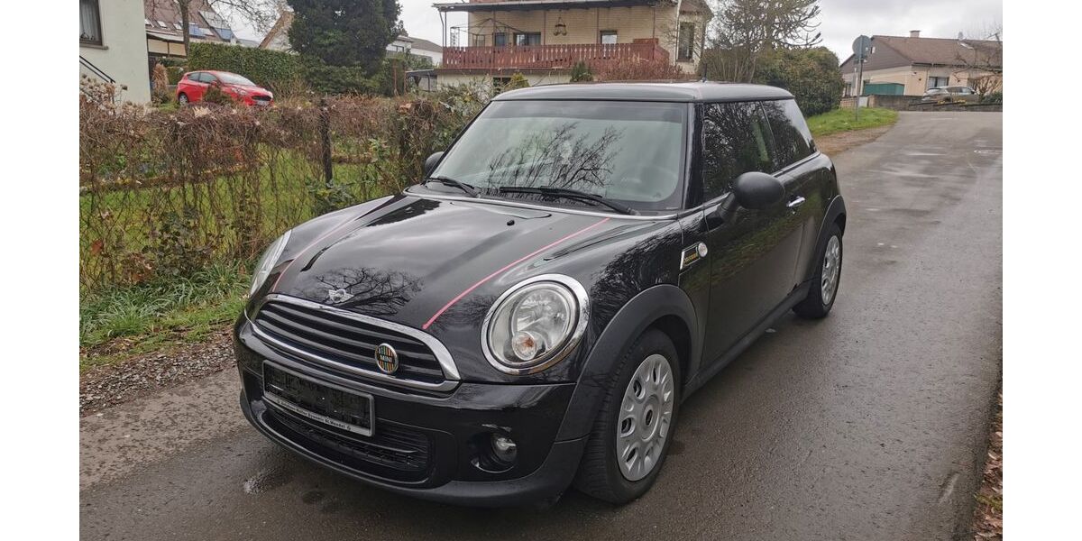 Mini ONE 194.000 km 4.500 &euro; Homburg 66424