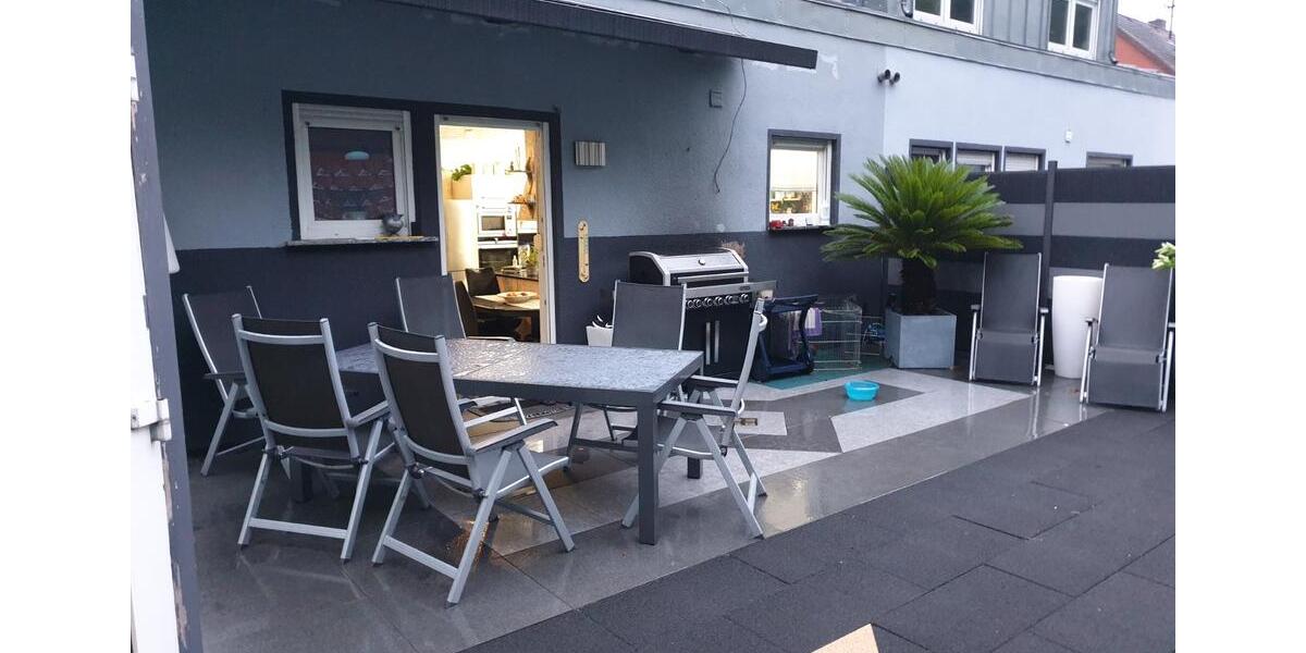 Etagenwohnung Saarbrücken Brebach-Fechingen - 8 Zimmer, 285 m&sup2;, 395.000&euro; | Angebot:24586426