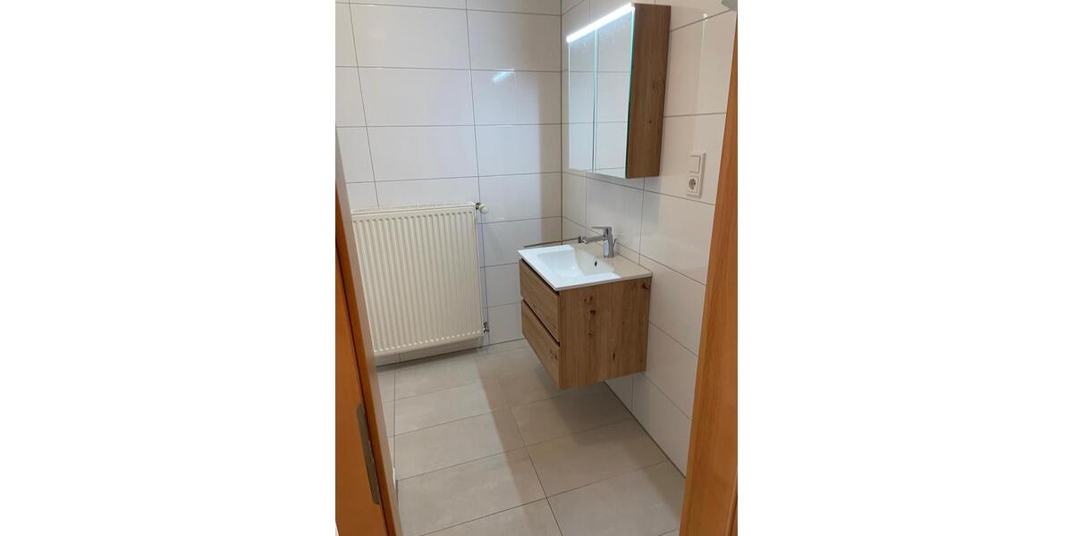 Etagenwohnung Sankt Ingbert - 2.5 Zimmer, 75 m&sup2;, 870&euro; | Angebot:25845983