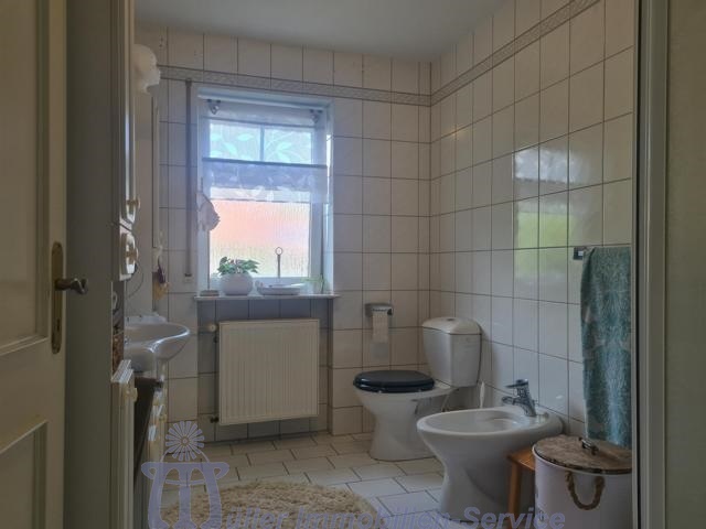 Großzügiges Wohnhaus mit Einliegerwohnung in Höhenlage von Neunkirchen - Einfamilienhaus Neunkirchen | Angebot:20764360