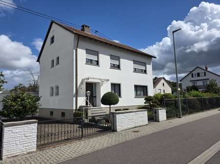 Einfamilienhaus Wallerfangen - 6 Zimmer, 149 m&sup2;, 438.000&euro; | Angebot:24536632
