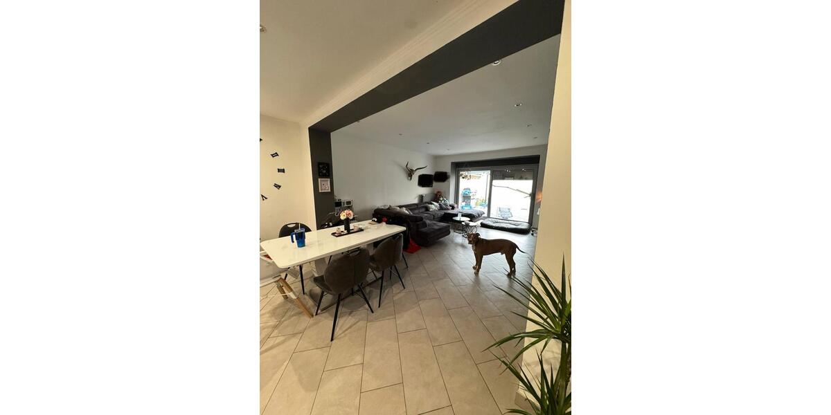 Einfamilienhaus Saarbrücken West - 5 Zimmer, 160 m&sup2;, 245.000&euro; | Angebot:25851082