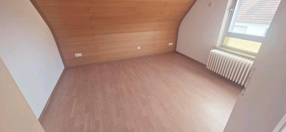 Etagenwohnung Saarbrücken Dudweiler - 2 Zimmer, 60 m&sup2;, 500&euro; | Angebot:24296365