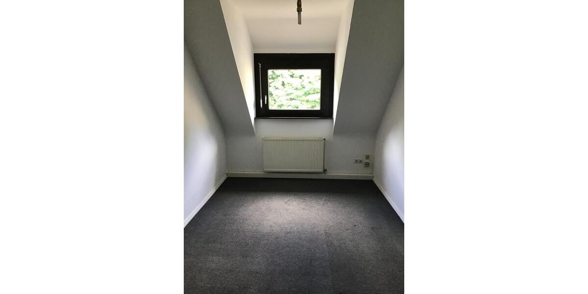 Etagenwohnung Saarbrücken Neue Bremm - 3 Zimmer, 70 m&sup2;, 780&euro; | Angebot:26603876