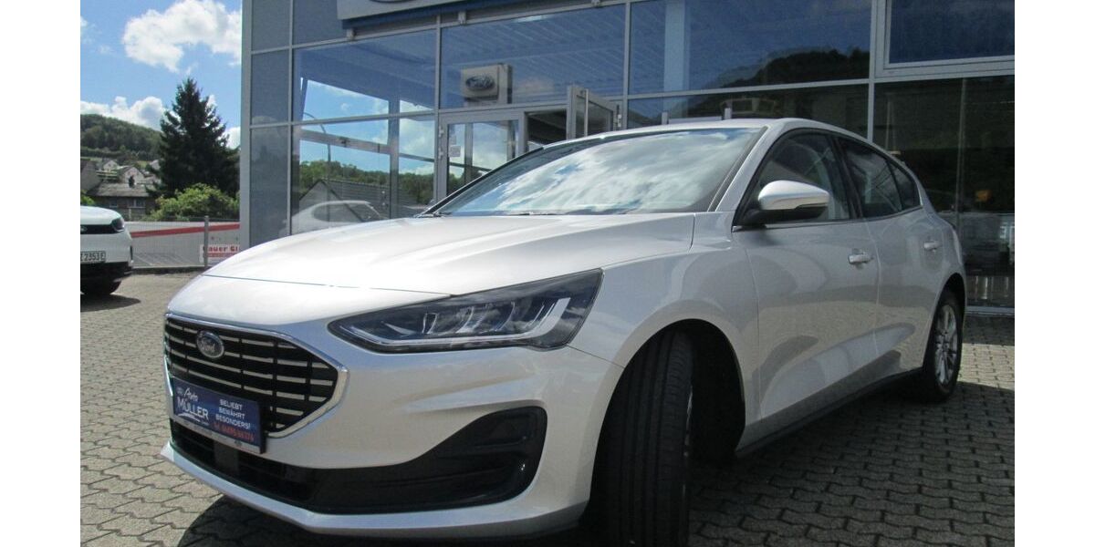 Ford Focus 28.300 km 18.801 &euro; Püttlingen 66346