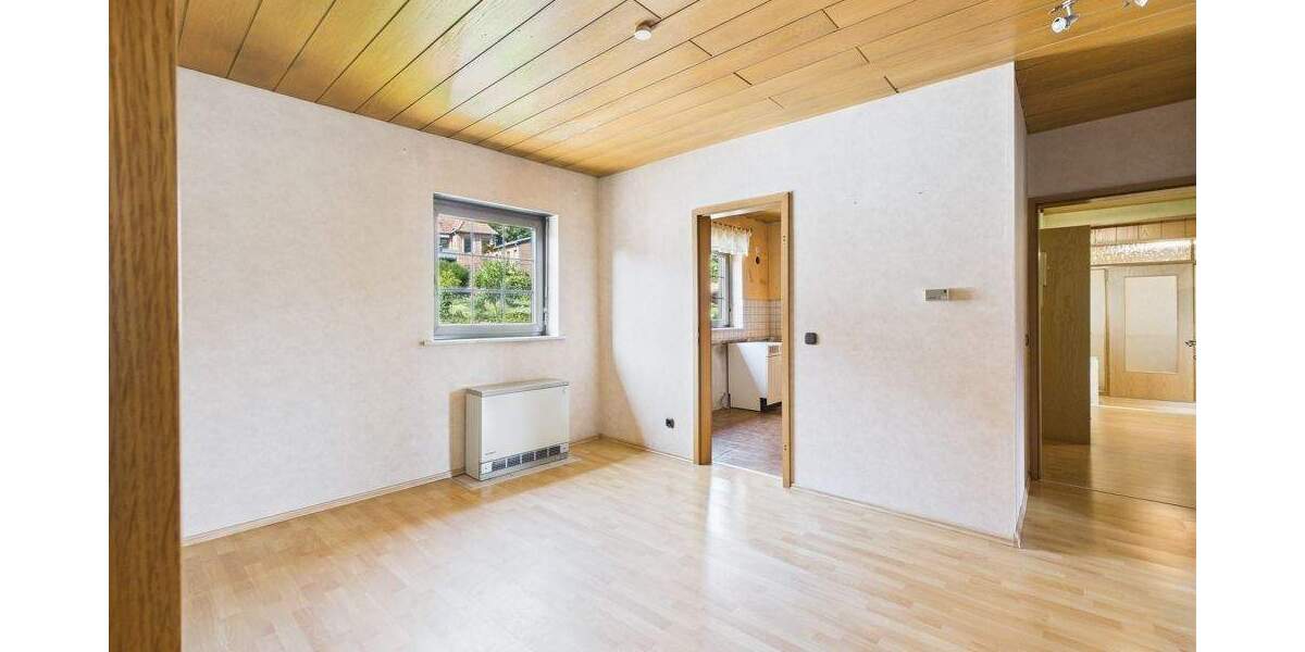 Mehrfamilienhaus, Wohnhaus Quierschied - 9 Zimmer, 234 m&sup2;, 195.000&euro; | Angebot:25799966