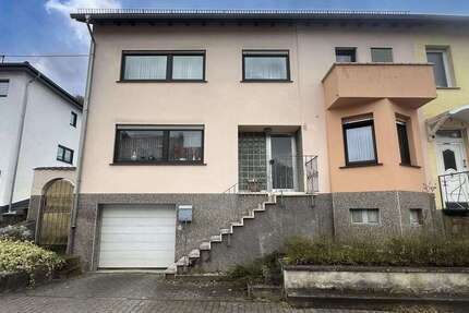 Haus Wadgassen - 7 Zimmer, 174 m&sup2;, 225.000&euro; | Angebot:25966678