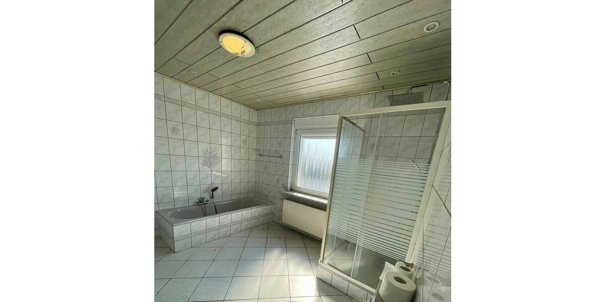 Reihenmittelhaus Überherrn Berus - 7 Zimmer, 175 m&sup2;, 140.000&euro; | Angebot:25731180