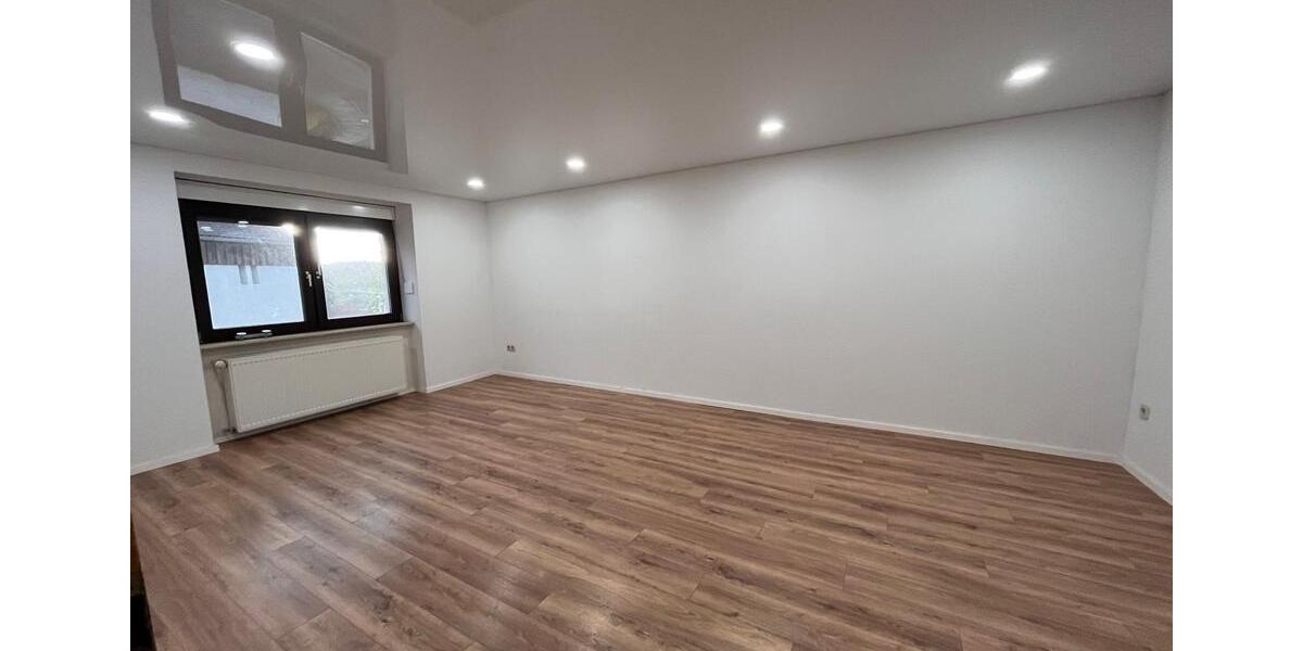 Etagenwohnung Ottweiler - 3 Zimmer, 88 m&sup2;, 890&euro; | Angebot:25124923