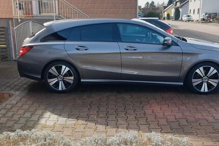 Mercedes-Benz CLA 200 Shooting Brake 211.000 km 14.200 &euro; Saarwellingen 66793