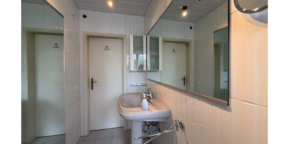 Etagenwohnung Saarbrücken Brebach-Fechingen - 4 Zimmer, 86 m&sup2;, 229.000&euro; | Angebot:25695570