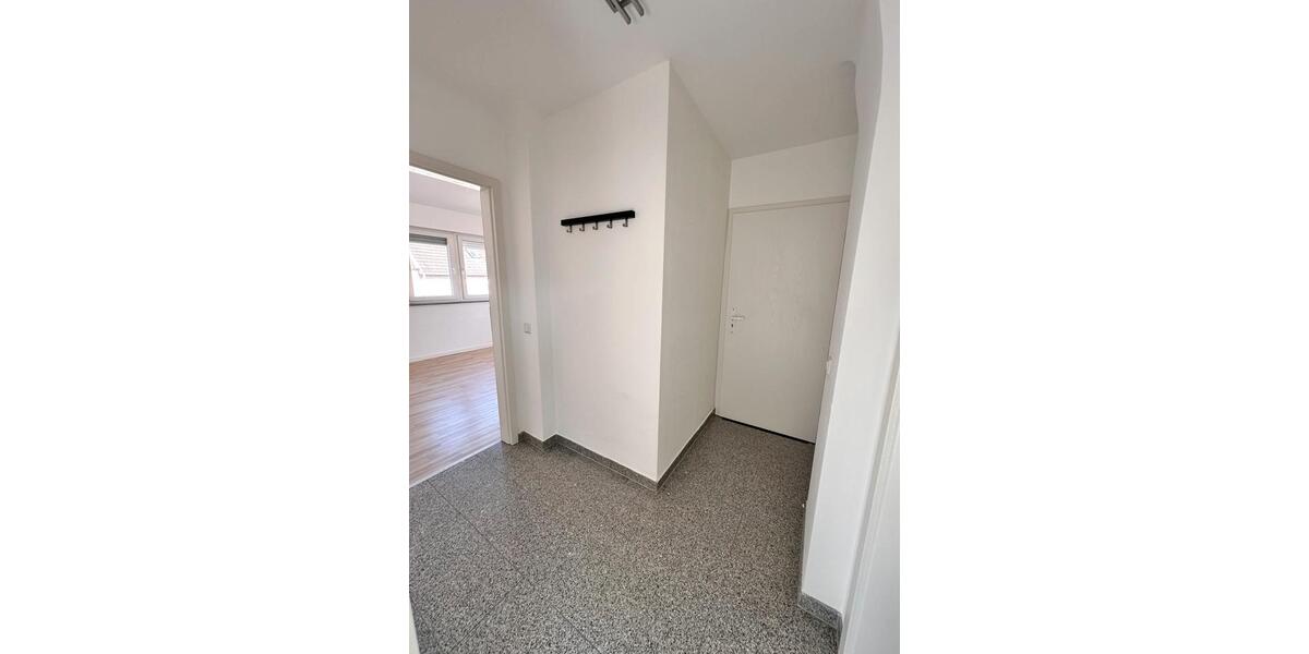 Dachgeschoßwohnung Dillingen (Saar) - 2 Zimmer, 20 m&sup2;, 390&euro; | Angebot:25539832
