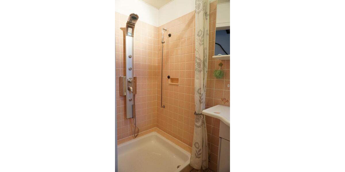 Reihenhaus Schwalbach - 7 Zimmer, 140 m&sup2;, 290.000&euro; | Angebot:25791067