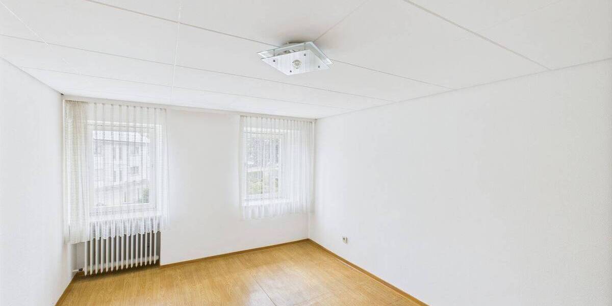Einfamilienhaus Saarbrücken Klarenthal - 1 Zimmer, 278 m&sup2;, 170.000&euro; | Angebot:25687197