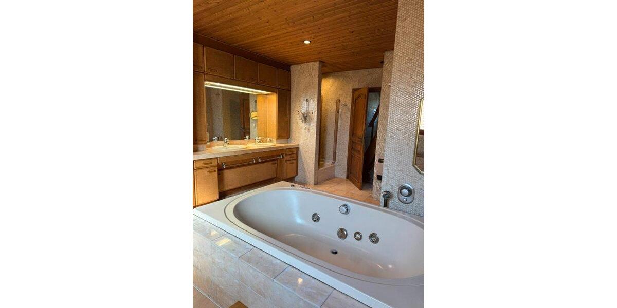 Einfamilienhaus Kleinblittersdorf - 7 Zimmer, 204 m&sup2;, 335.000&euro; | Angebot:26133957