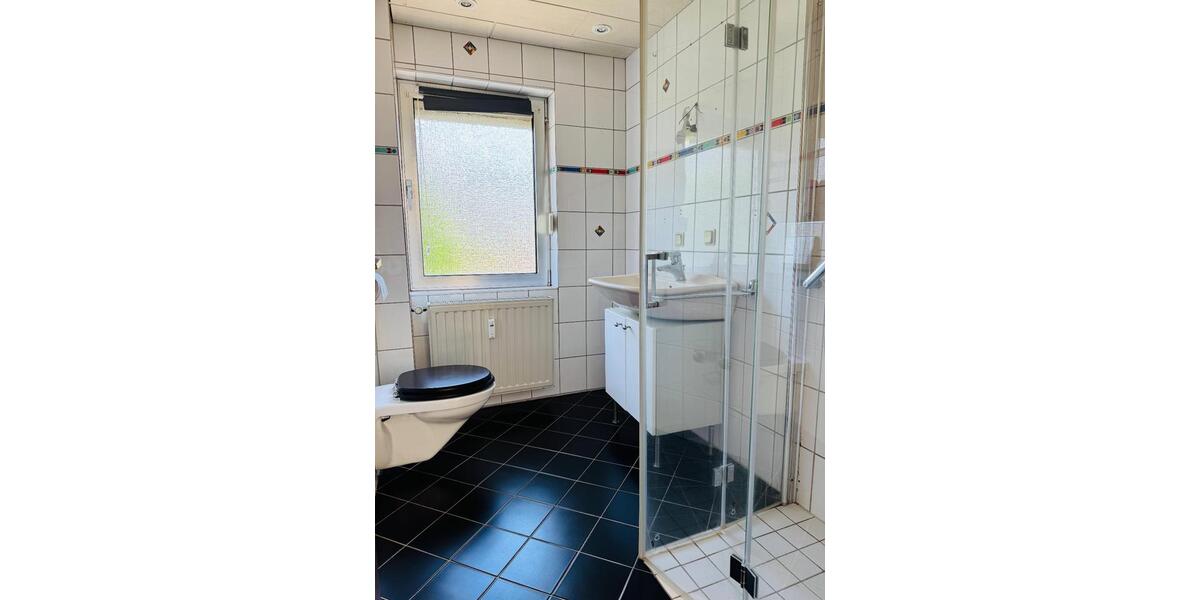 Erdgeschoßwohnung Saarbrücken West - 2 Zimmer, 85 m&sup2;, 650&euro; | Angebot:25382380